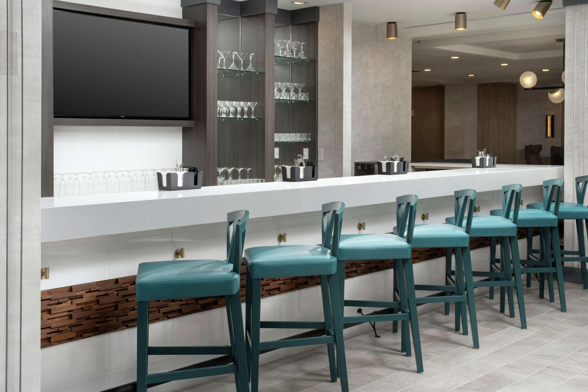 Hilton Garden Westchester Hotel